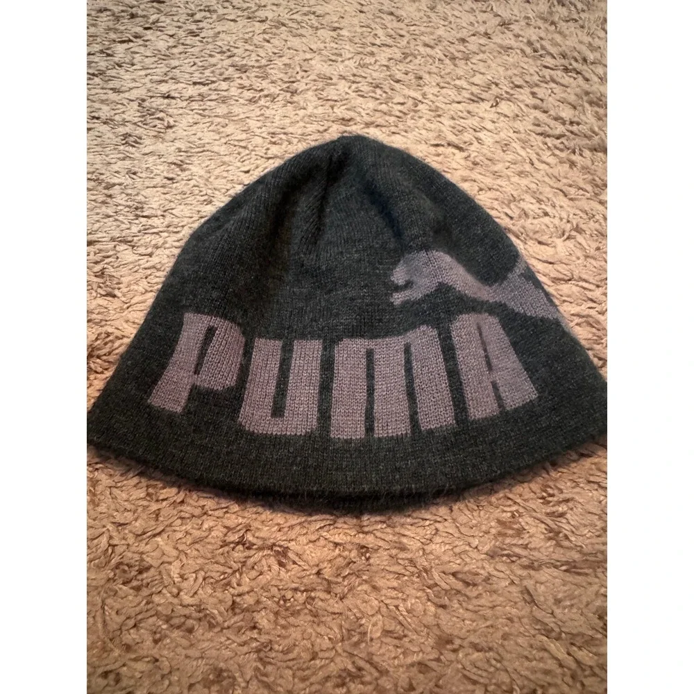Puma Youth Black Gray Knit Beanie Winter Hat One Size Logo Size Tag Missing
